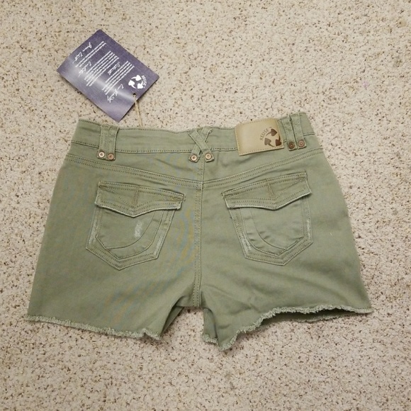 Reuse Shorts Nwt Cute Green Distressed Shorts Poshmark